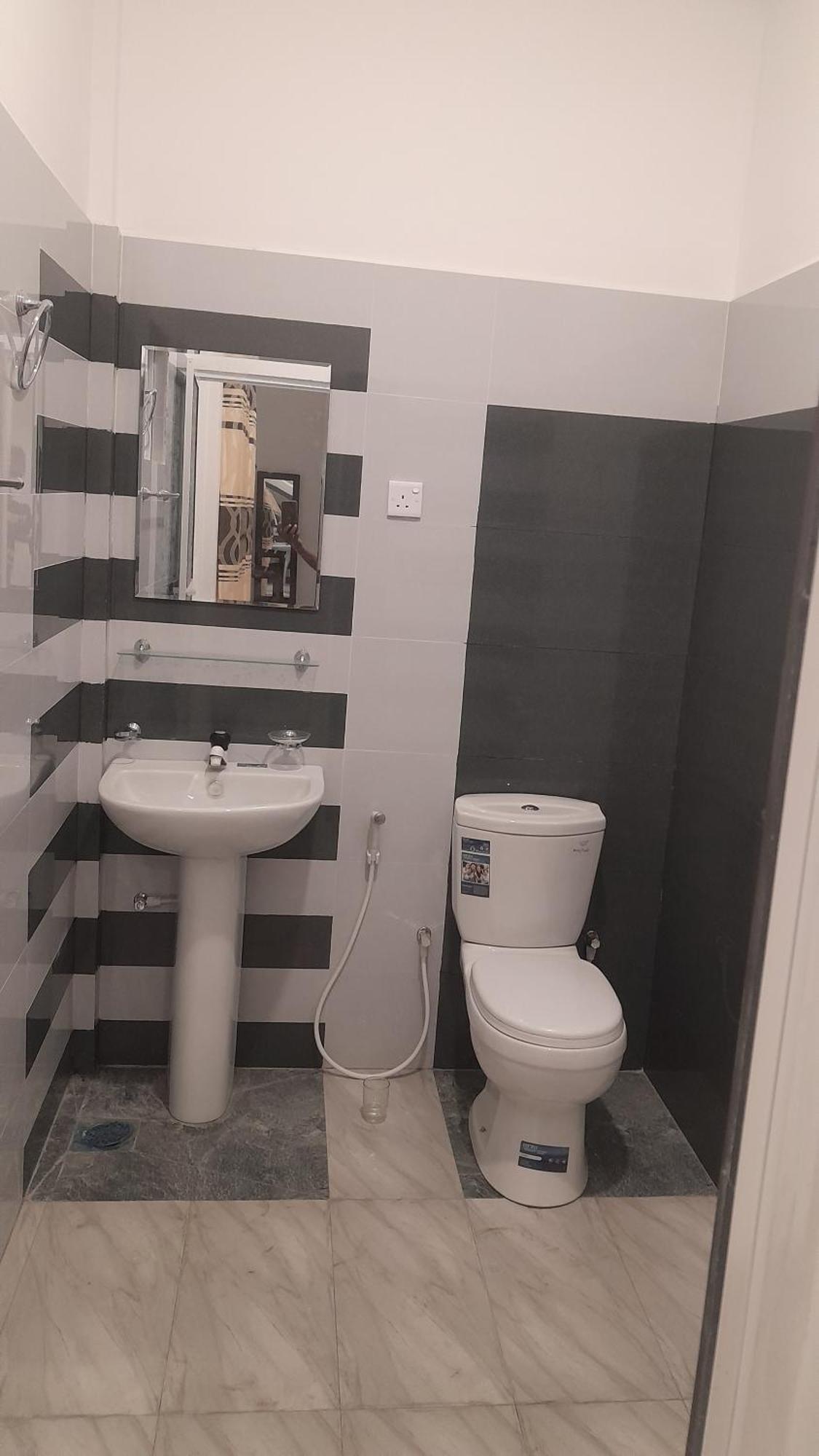 נילבלי Theepan'S Home מראה חיצוני תמונה
