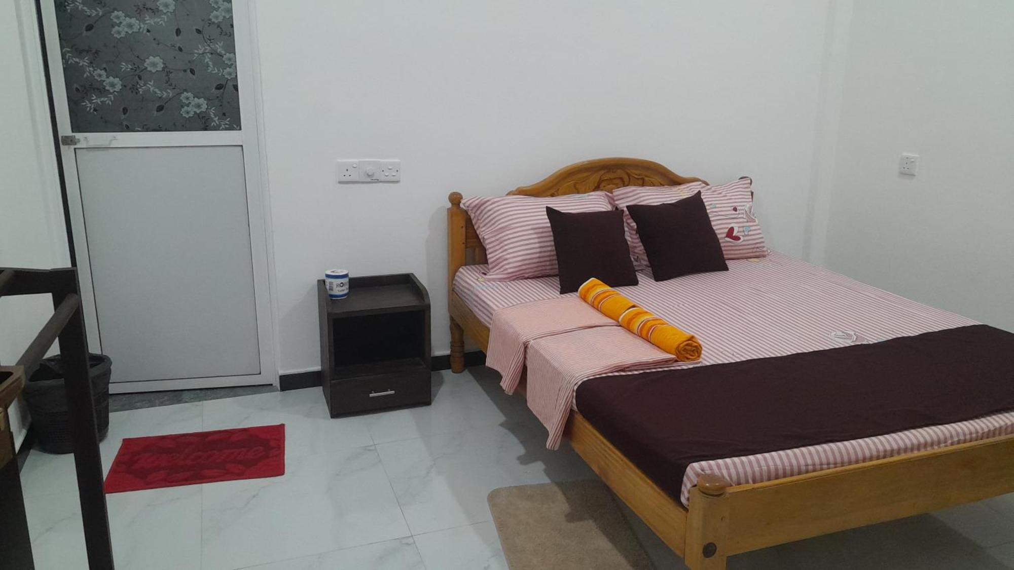 נילבלי Theepan'S Home מראה חיצוני תמונה