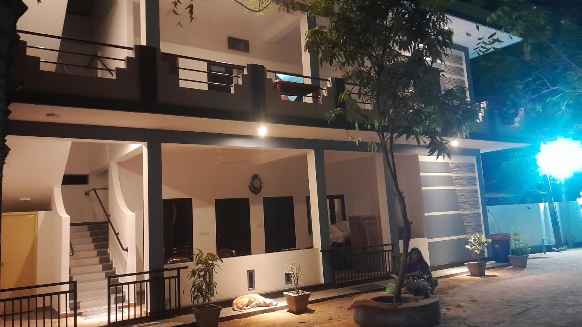 נילבלי Theepan'S Home מראה חיצוני תמונה
